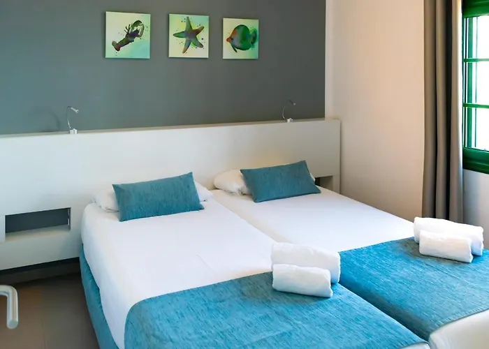 מלון דירות Hyde Park Lane 4*