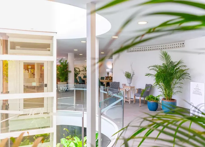 Hyde Park Lane Ξενοδοχείο με διαμερίσματα 4*