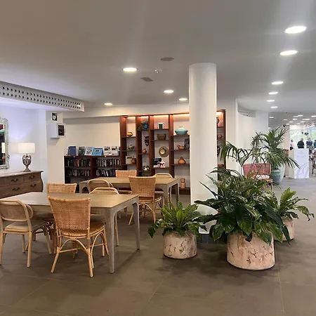 Hyde Park Lane Aparthotel 4*